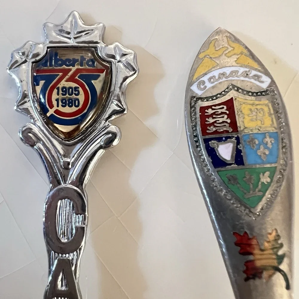 Vintage Canadian & Miscellaneous Souvenir‎ Spoons Set Of Five